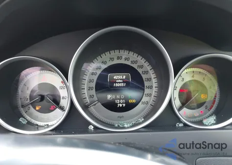 2014 Mercedes-Benz C 300 Sport 4Matic z USA, uszkodzony, nr VIN WDDGF8AB0ER307916